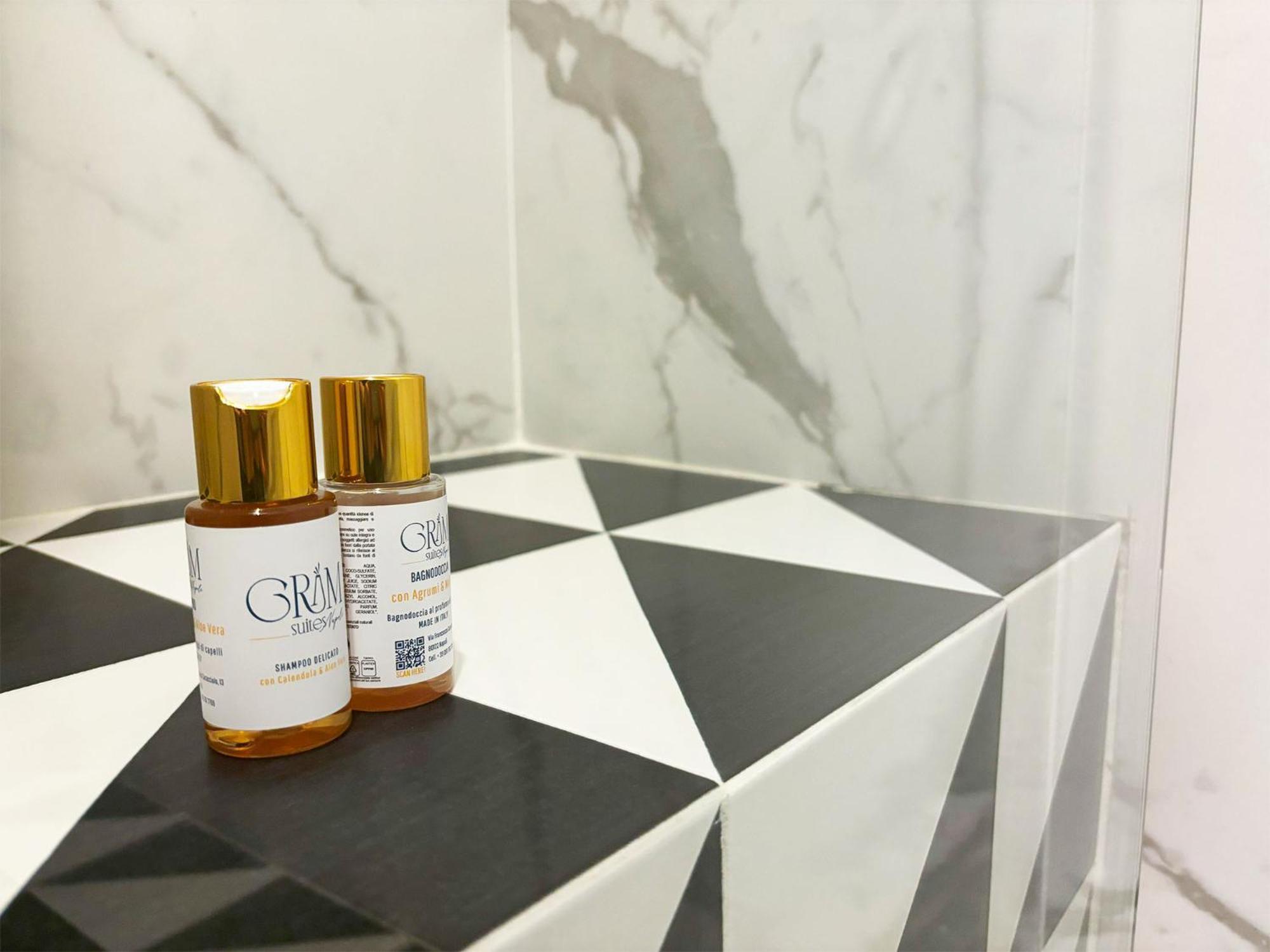 Gram Suites Naples Luaran gambar